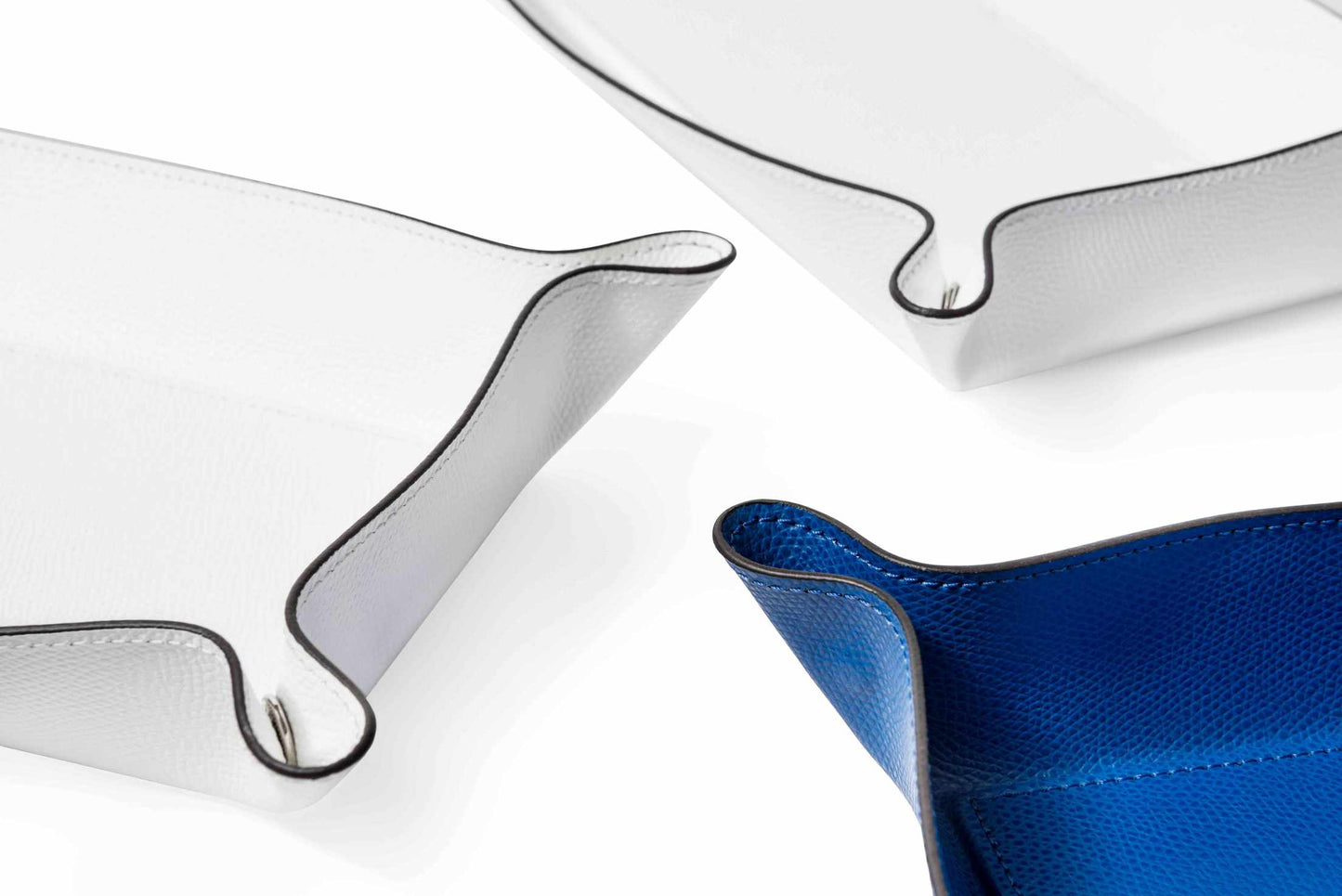 Pinetti Leather Trinket | Valet Tray With Semi-Hidden Fasteners | Trinket trays entirely made in leather | Features semi-hidden fasteners to allow flat storing | Explore Luxury Lifestyle Accessories at 2Jour Concierge, #1 luxury high-end gift & lifestyle shop