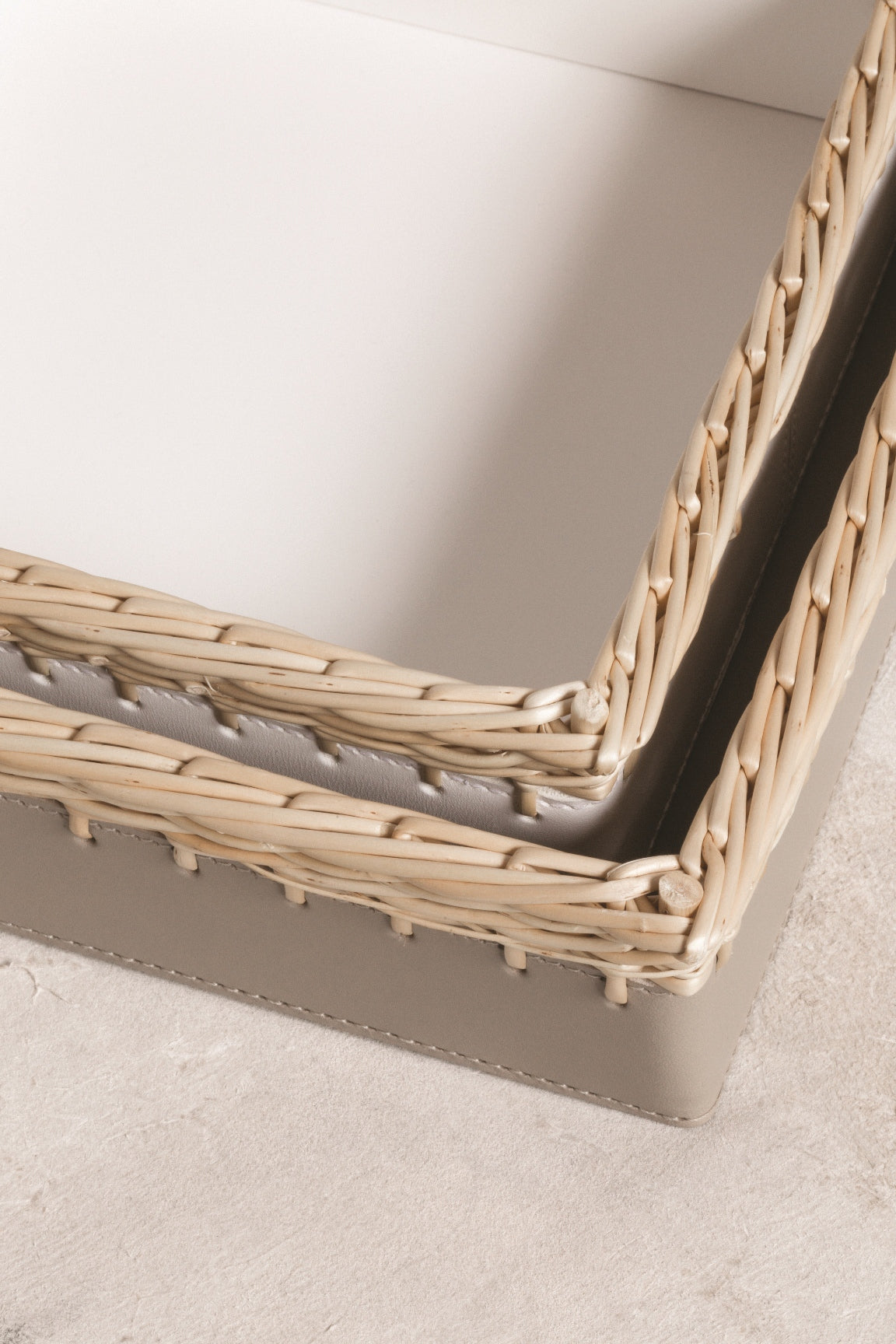 Rabitti 1969 Como Valet Tray Square | 2Jour Concierge, #1 luxury high-end gift & lifestyle shop