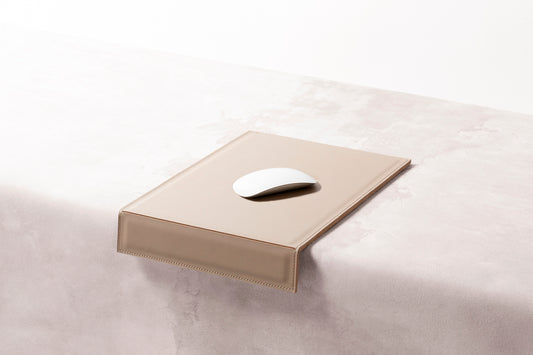 Rabitti 1969 Fold Saddle Leather Mouse Pad | Elegant and Functional Mouse Pad | Crafted with High-Quality Saddle Leather | Elevate Your Workspace with Luxury and Style | Explore a Range of Luxury Desk Accessories at 2Jour Concierge, #1 luxury high-end gift & lifestyle shop