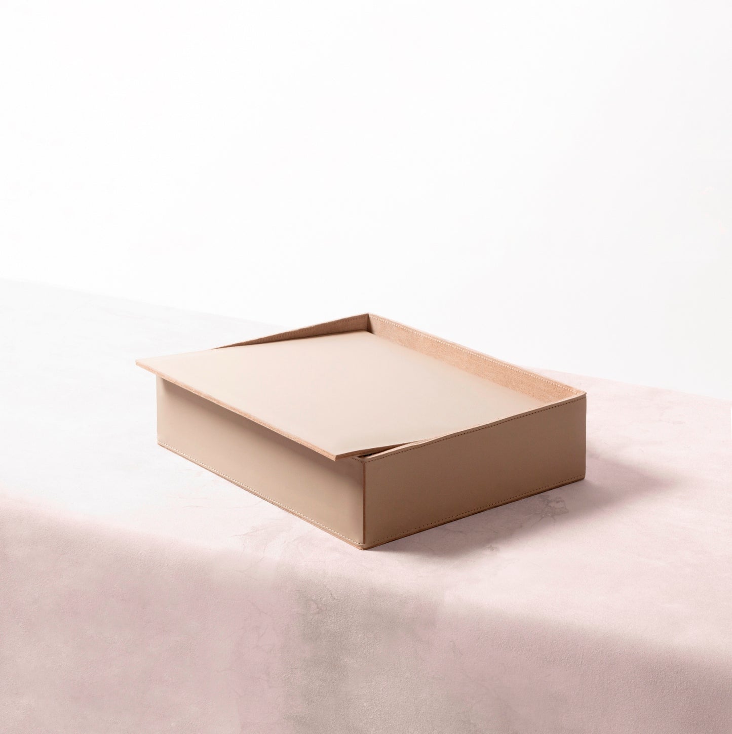 Rabitti 1969 Fold Saddle Leather Box | Elegant and Versatile Storage Box | Crafted with High-Quality Saddle Leather | Elevate Your Home Decor with Luxury and Style | Explore a Range of Luxury Accessories at 2Jour Concierge, #1 luxury high-end gift & lifestyle shop