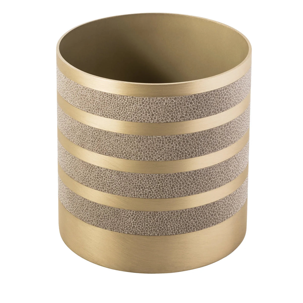 Pinetti | Saturno Vase: round brass and leather vase, satin brass or chrome | Vases | 2Jour
Concierge, your luxury lifestyle shop | brass and leather vase, round leather vase, Pinetti Saturno,
Italian home accessories