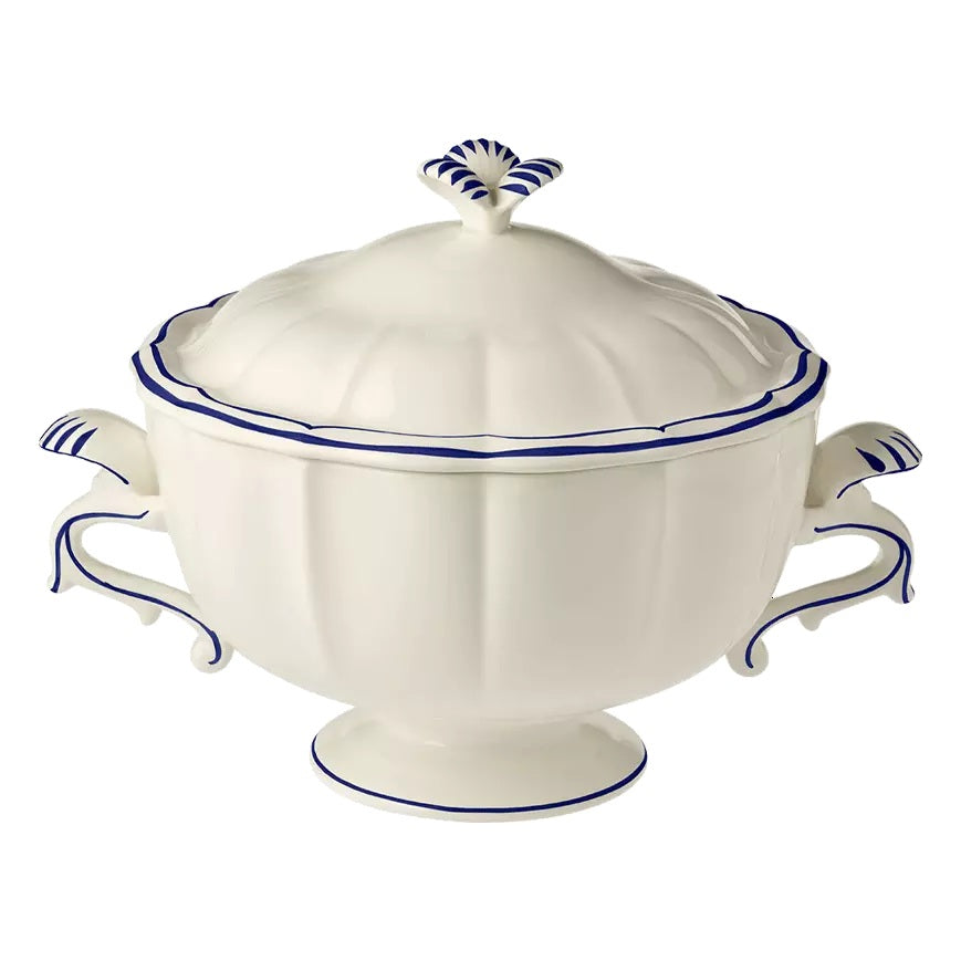 Gien Les Filets | Soup Tureen: Fine earthenware with hand-painted rim and smooth, glazed finish, ideal for presenting soups and stews at the table | Tableware & Serveware / Tureens & Serving Bowls | 2Jour Concierge, your luxury lifestyle shop