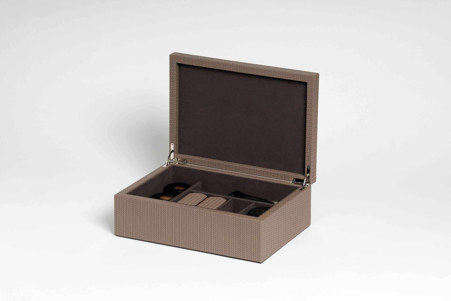 Pinetti Leather Shoe Shining Kit Box | Stylish Shoe Care, Elegant Organizer & Gift Items | 2Jour Concierge, #1 luxury high-end gift & lifestyle shop