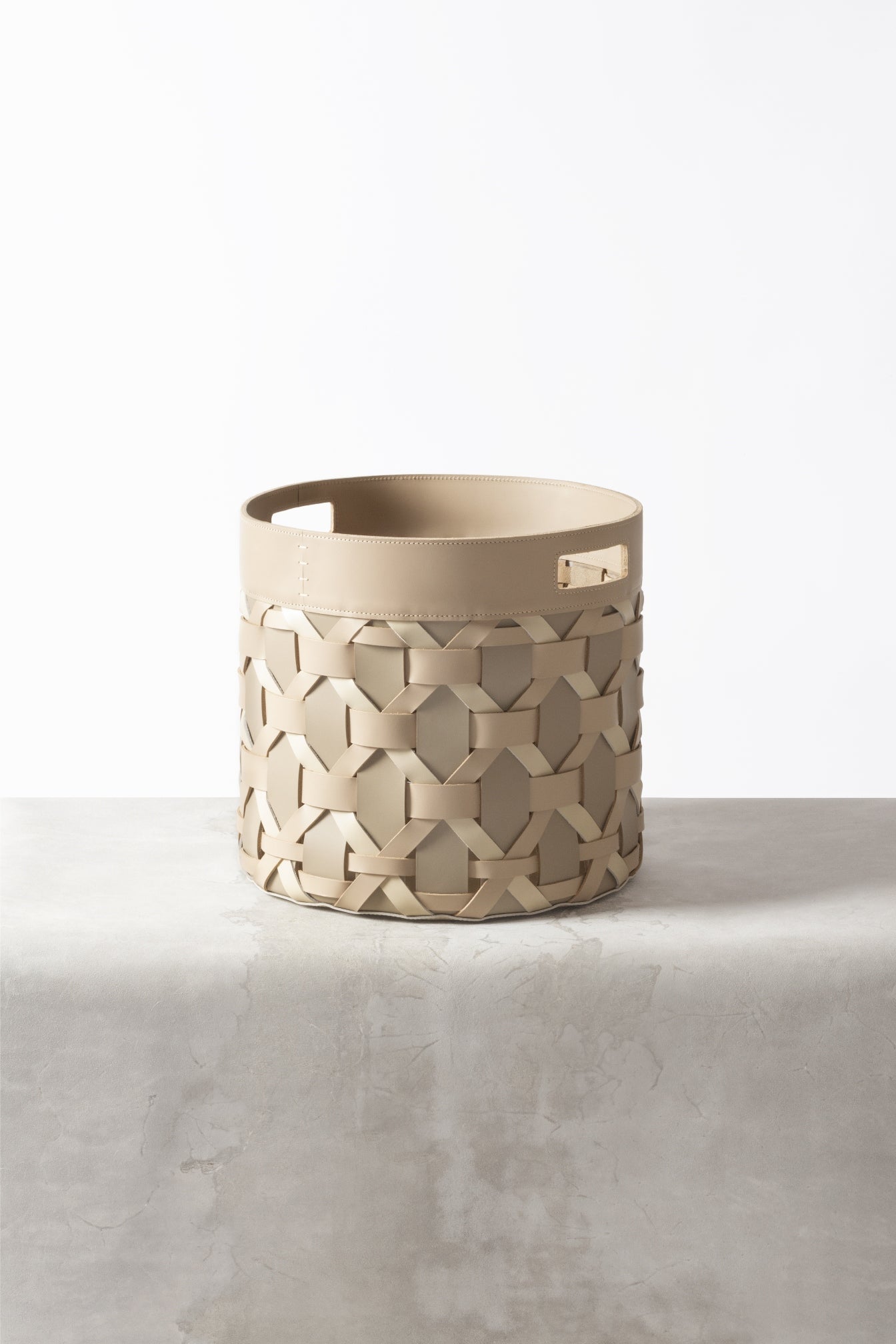 Rabitti 1969 Palù Round Multicolor Saddle Leather Storage Basket | Elegant and Functional Storage Solution | Crafted with High-Quality Saddle Leather | Handles for Convenient Use | Explore a Range of Luxury Home Accessories at 2Jour Concierge, #1 luxury high-end gift & lifestyle shop