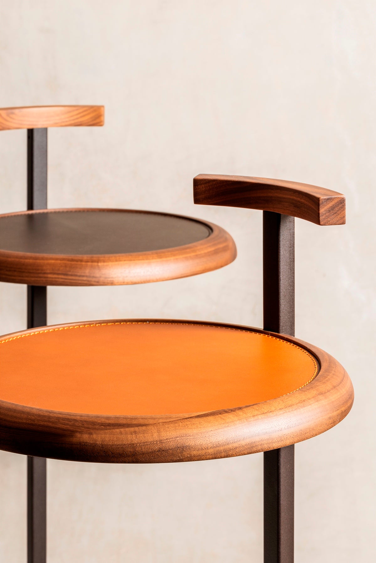 Rabitti 1969 Toiles De Noyer Side Table | A harmonious fusion of walnut wood, burnished bronze stem, and saddle leather insert for a sleek minimalist profile | Elegant and grounded design | Furniture | 2Jour Concierge, your luxury lifestyle shop
