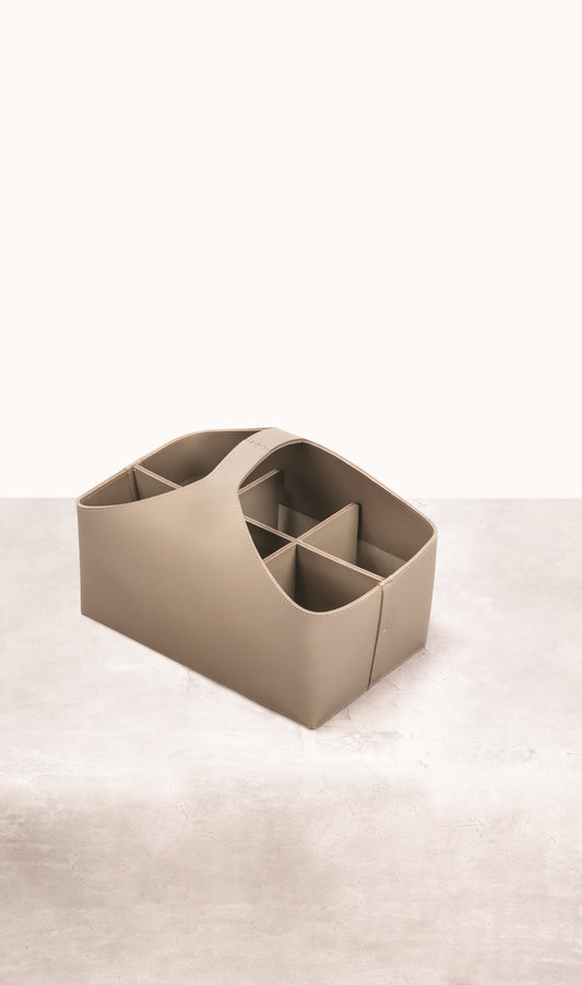 Rabitti 1969 Arco Saddle Leather Storage Basket With Dividers and Handle | Elegant and Functional Storage Solution | Crafted with High-Quality Saddle Leather | Dividers for Enhanced Organization | Handle for Convenient Use | Explore a Range of Luxury Home Accessories at 2Jour Concierge, #1 luxury high-end gift & lifestyle shop