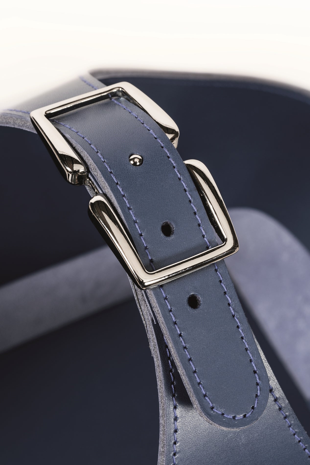 Rabitti 1969 Arco Saddle Leather Storage Basket With Chrome Buckle and Handle | Elegant and Functional Storage Solution | Crafted with High-Quality Saddle Leather | Chrome Buckle and Handle for a Touch of Luxury | Explore a Range of Luxury Home Accessories at 2Jour Concierge, #1 luxury high-end gift & lifestyle shop