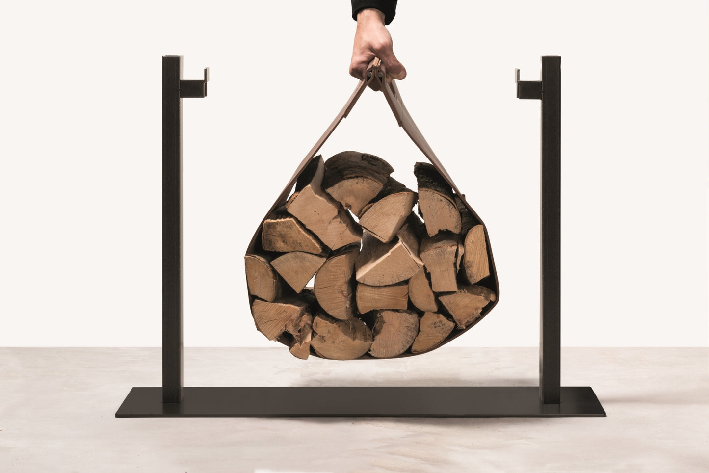 Rabitti 1969 Bormio Leather Firewood Carrier with Handles | Stylish Fireplace Accessories, Durable Leather Construction & Convenient Handling | 2Jour Concierge, #1 luxury high-end gift & lifestyle shop