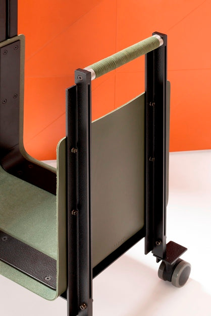 Rabitti 1969 Bormio Leather Firewood Carrier with Handles | Stylish Fireplace Accessories, Durable Leather Construction & Convenient Handling | 2Jour Concierge, #1 luxury high-end gift & lifestyle shop