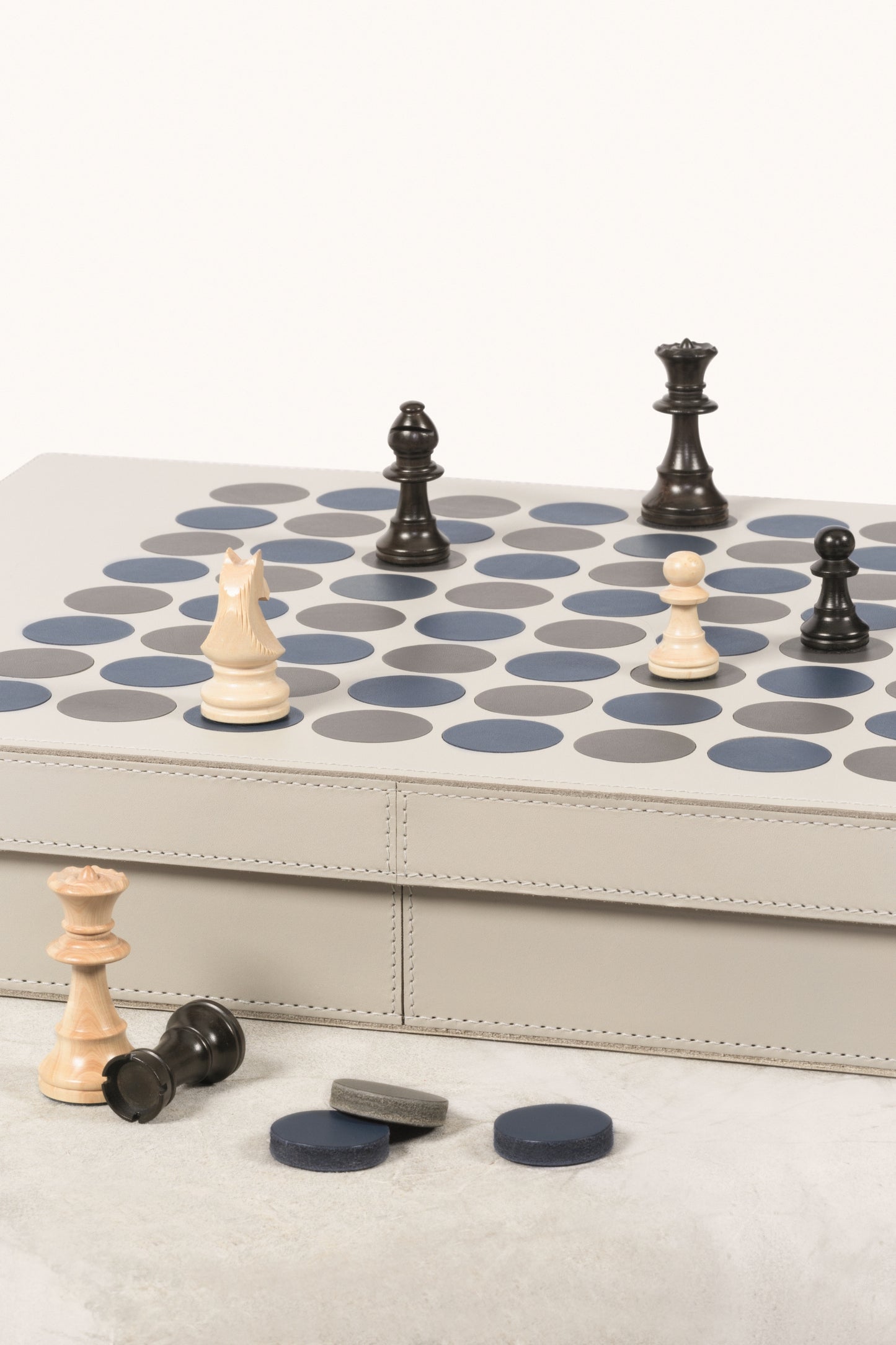 Rabitti 1969 Sanremo Game Compendium | 2Jour Concierge, #1 luxury high-end gift & lifestyle shop