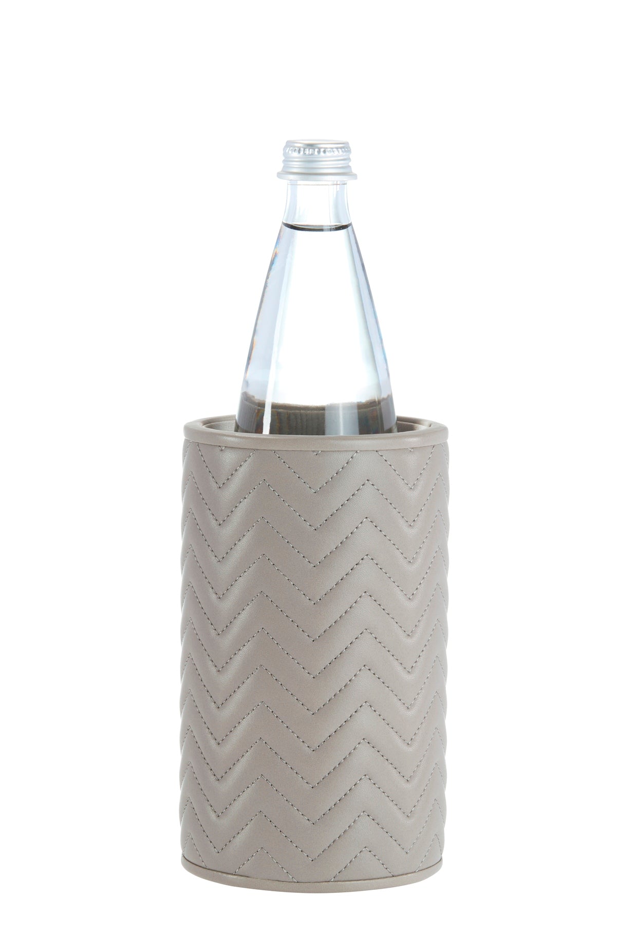 Noli Bottle Holder by Riviere | Available in handwoven or quilted herringbone leather | Barware and Bottle Holders | 2Jour Concierge, your luxury lifestyle shop