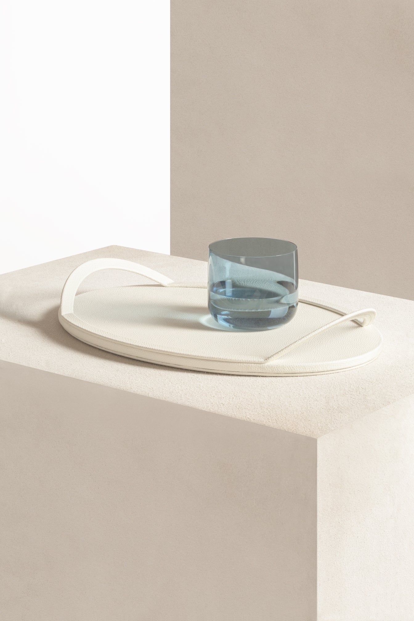 Giobagnara x Piet Boon Form Tray Oval | Leather-Covered Rigid Metal Structure | Stylish and Functional Round Tray | Explore a Range of Luxury Home Decor at 2Jour Concierge, #1 luxury high-end gift & lifestyle shop