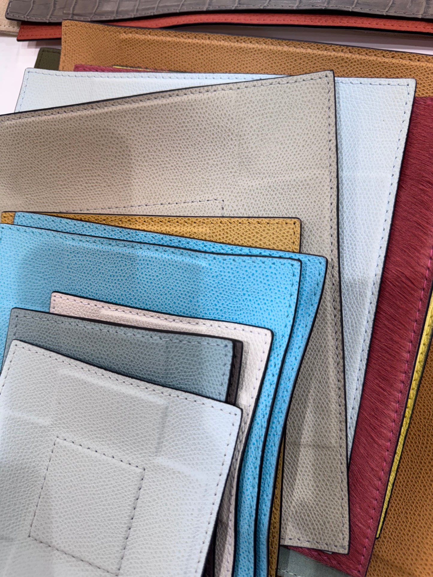 Jack Leather-Covered Valet Tray with Bendable Sides Rectangular Small