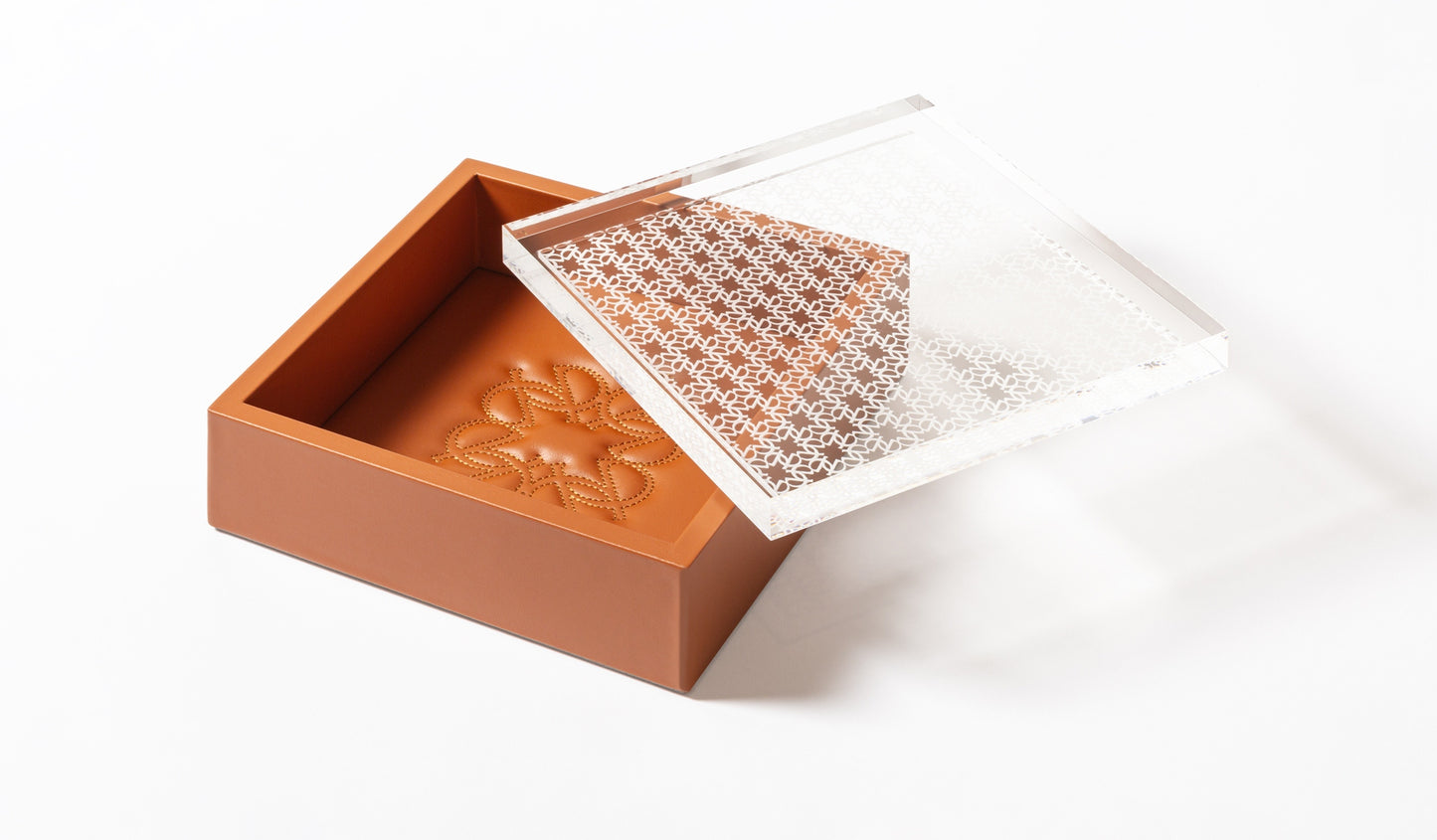 Giobagnara x Elie Saab Monogram Box Square | Leather box with padded Elie Saab Monogram lining | Carved Monogram pattern acrylic lid | Elegant and sophisticated storage solution | Home Decor and Accessories | 2Jour Concierge, your luxury lifestyle shop