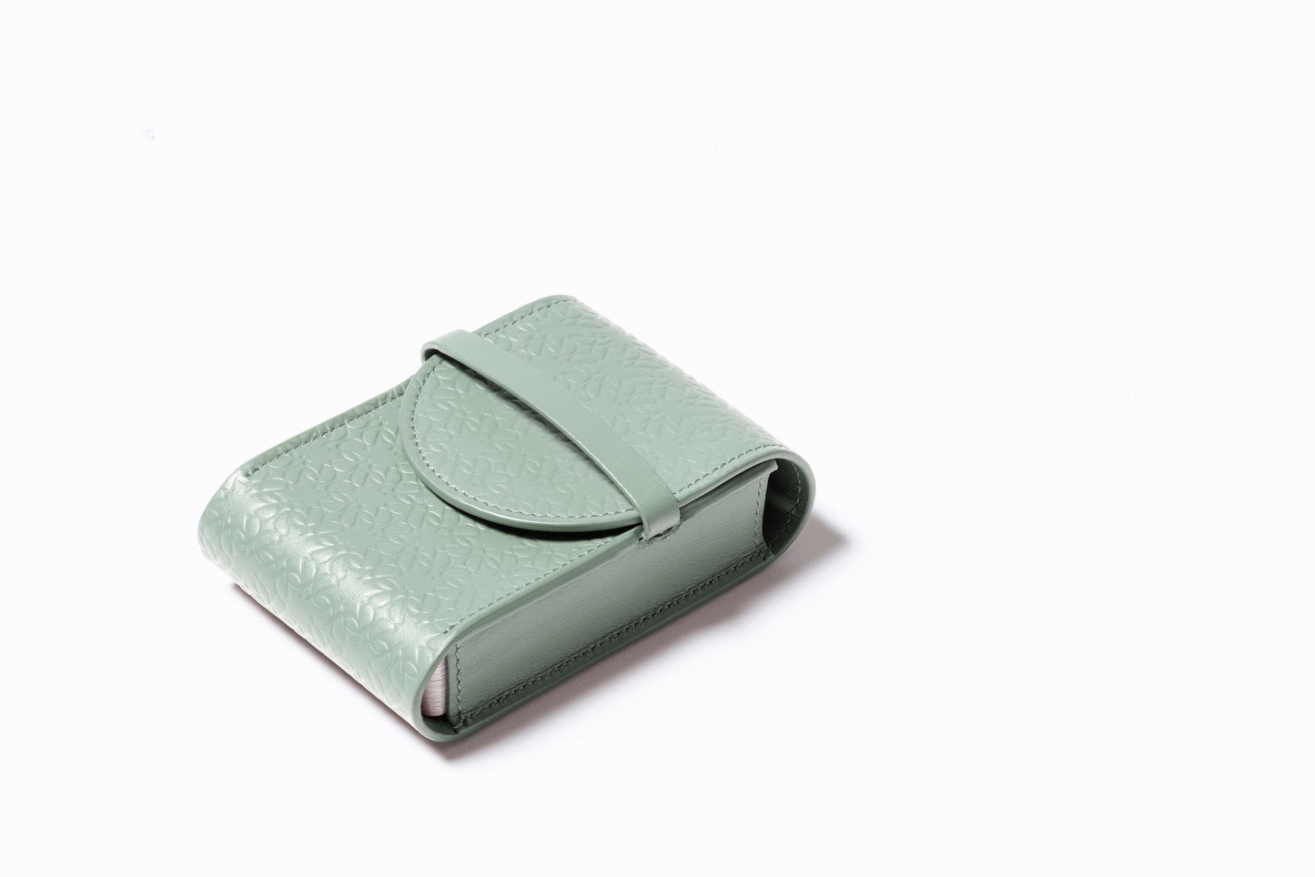 Giobagnara x Elie Saab Monogram Playing Card Pochette | Fine leather gaming card pochette featuring the Elie Saab Monogram pattern | Safeguards individual cards and serves as a stylish accessory for leisure time or holiday seasons | Games and Entertainment | 2Jour Concierge, your luxury lifestyle shop