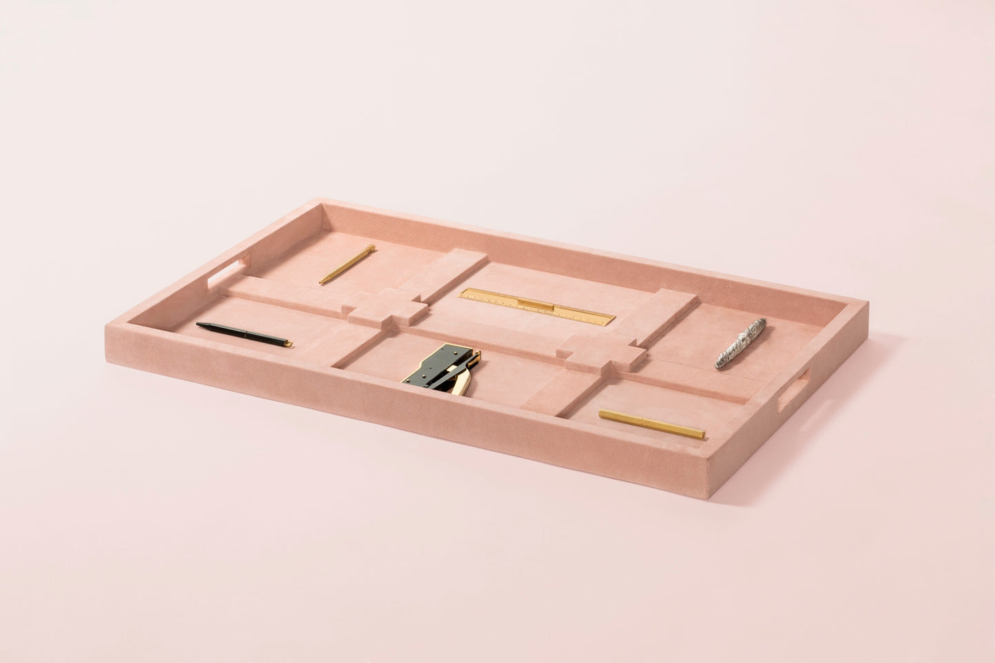 Giobagnara x Francesco Balzano Assoluto Tray | Collection inspired by orthogonal intersections of geometric volumes | Massive forms and sharp edges contrast with the soft, natural charm of leather | Creates an eye-catching interplay of light and shadow | Strong, clean lines offer bold and unique visual aesthetics | Home Decor and Serveware | 2Jour Concierge, your luxury lifestyle shop