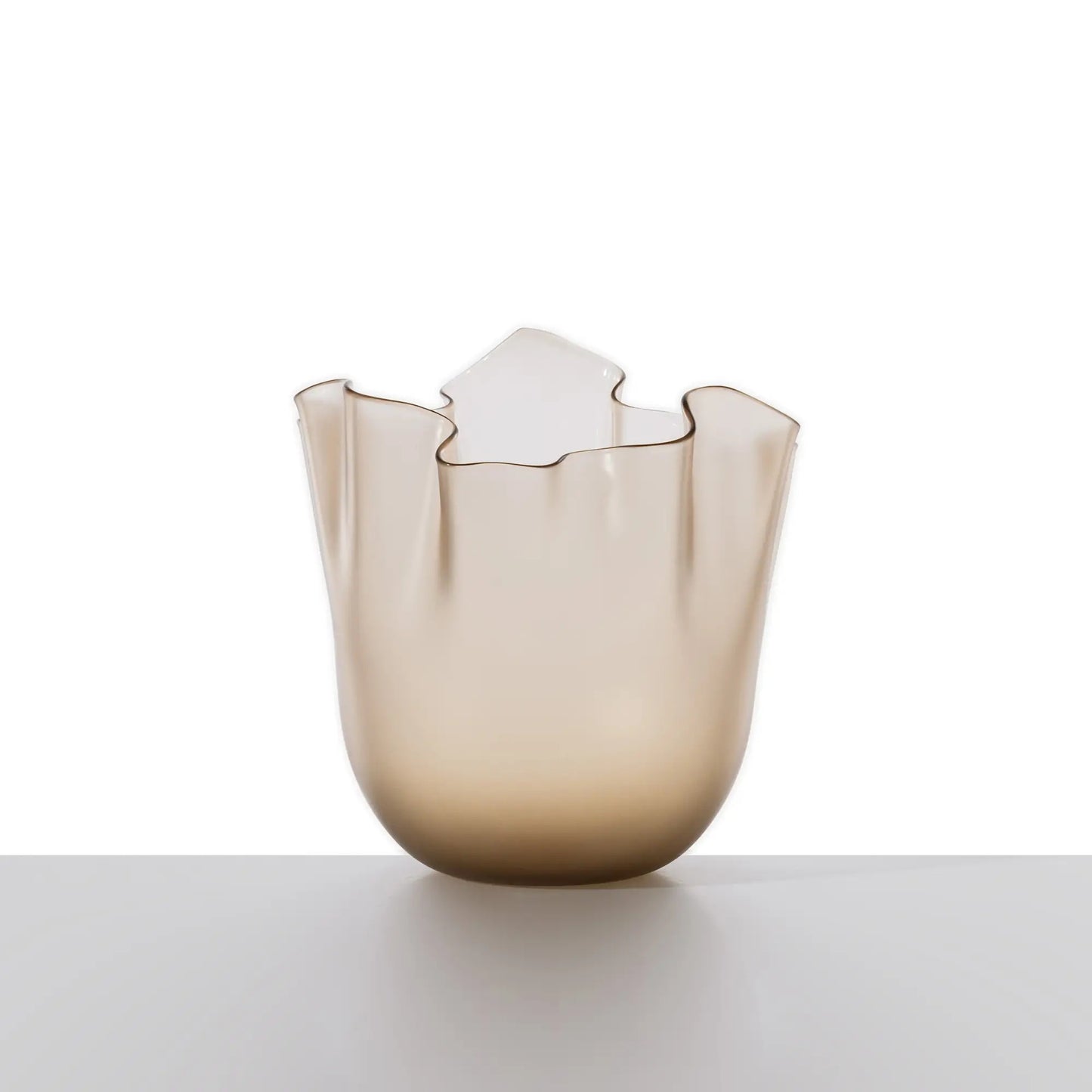 Venini Fazzoletto Vase | An iconic Murano glass vase with a fluid, wavy rim, each piece unique thanks to the masterful "flying hand" technique | Designed by Fulvio Bianconi and Paolo Venini in 1948, the Fazzoletto—meaning "handkerchief"—captures the lightness and elegance of softly draped fabric | A timeless expression of Venetian craftsmanship and artistic innovation | Design by Venini | Tableware & decorative objects | 2Jour Concierge, your luxury lifestyle shop