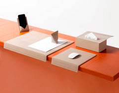 x Piet Boon Fold Saddle Leather Tissue Holder