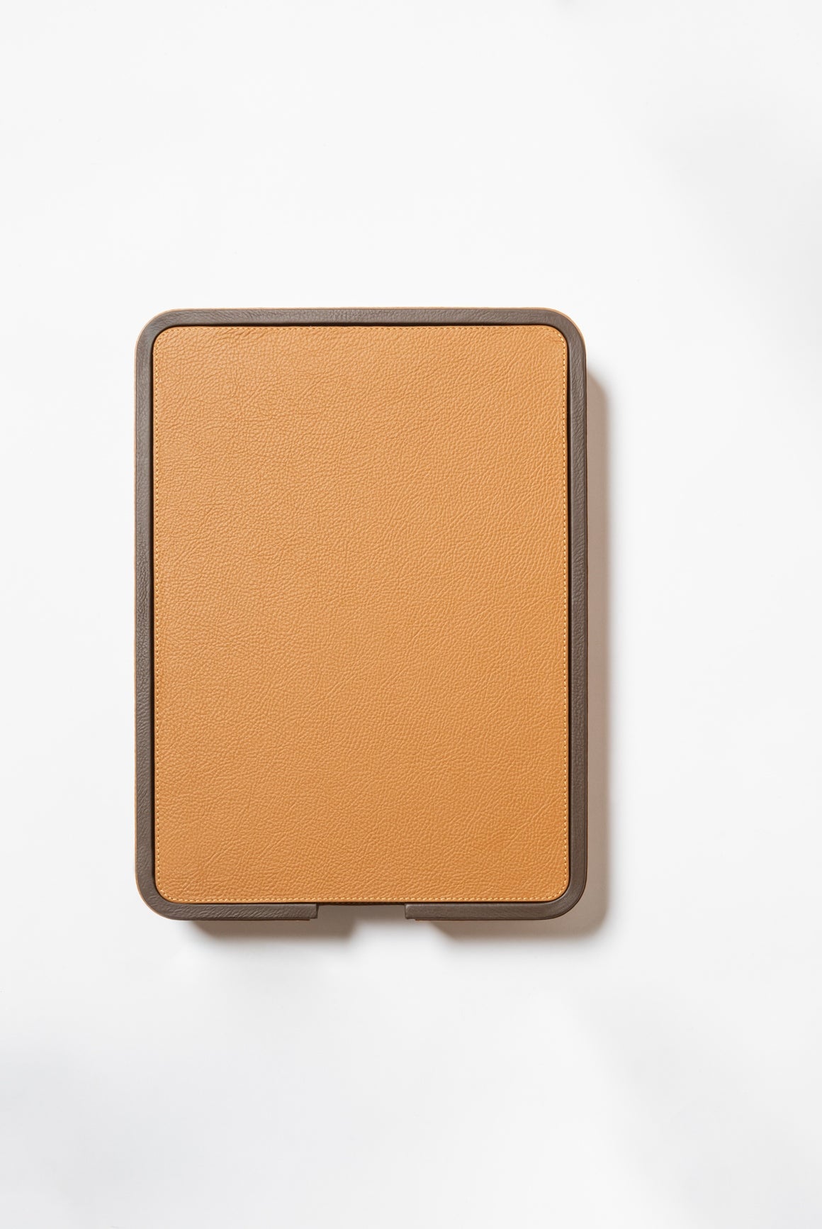 x Poltrona Frau Leather-Covered Wood A4 Paper Tray With Lid