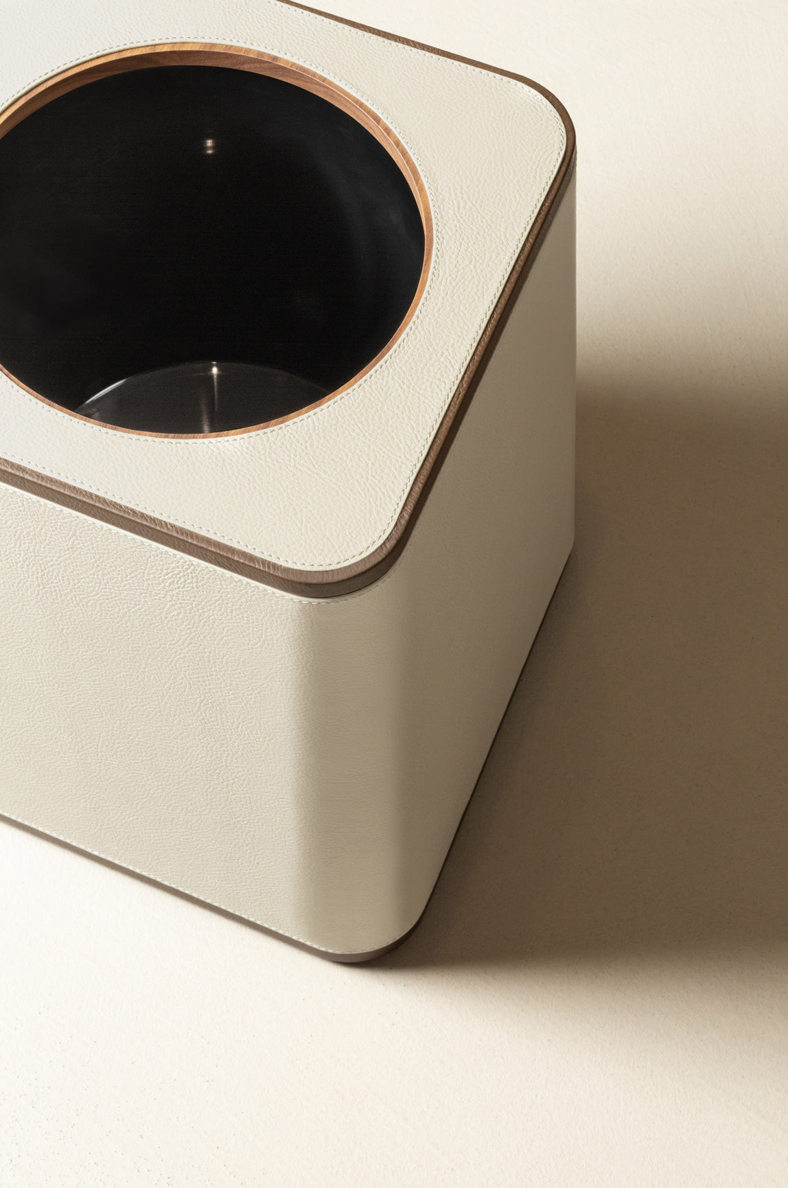 Giobagnara x Poltrona Frau Wastepaper Bin | Leather-Covered Wood Structure | Inner Black Plastic Container | Removable Leather-Covered Wooden Lid | Made in Pelle Frau® Leather | Find Elegant Office Accessories at 2Jour Concierge, #1 luxury high-end gift & lifestyle shop