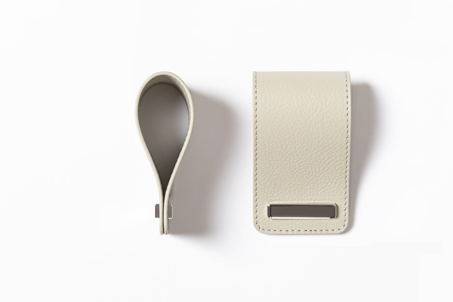 Giobagnara x Poltrona Frau Leather Napkin Ring | All-Leather Structure with Polished Chrome Closing | Elevates Table Decor with Subtle Elegance | Made in Pelle Frau® Leather | Discover Luxury Table Accessories at 2Jour Concierge, #1 luxury high-end gift & lifestyle shop