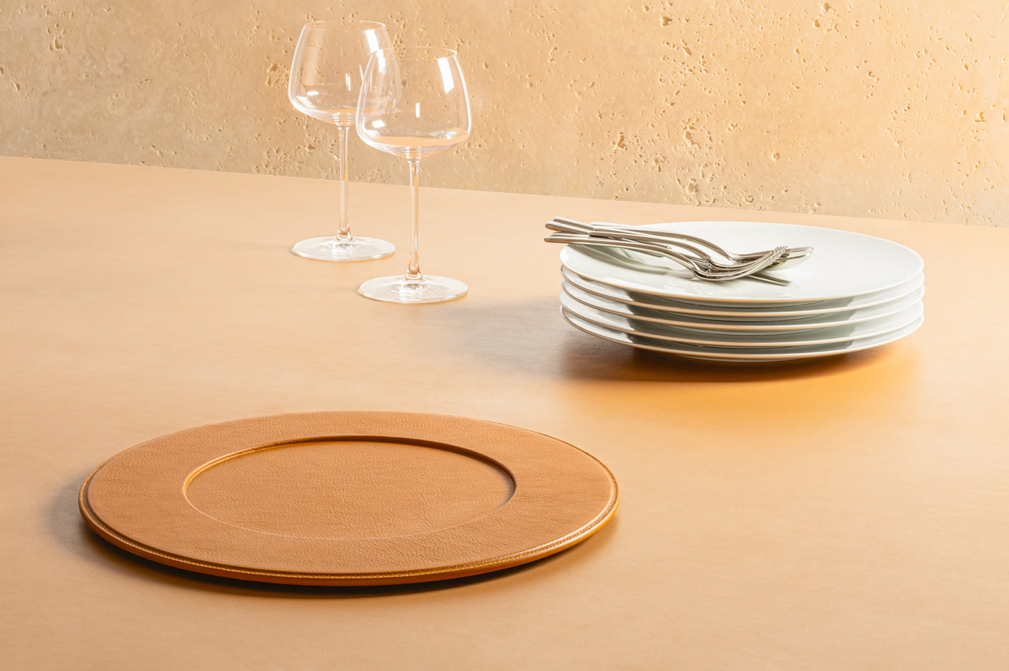 Giobagnara x Poltrona Frau Leather Underplate | Rigid Aluminium Inner Structure for Resistance | Exquisite Foundation for Table Setting | Precious Leather Cover for Refined Touch | Made in Pelle Frau® Leather | Explore Luxury Table Accessories at 2Jour Concierge, #1 luxury high-end gift & lifestyle shop