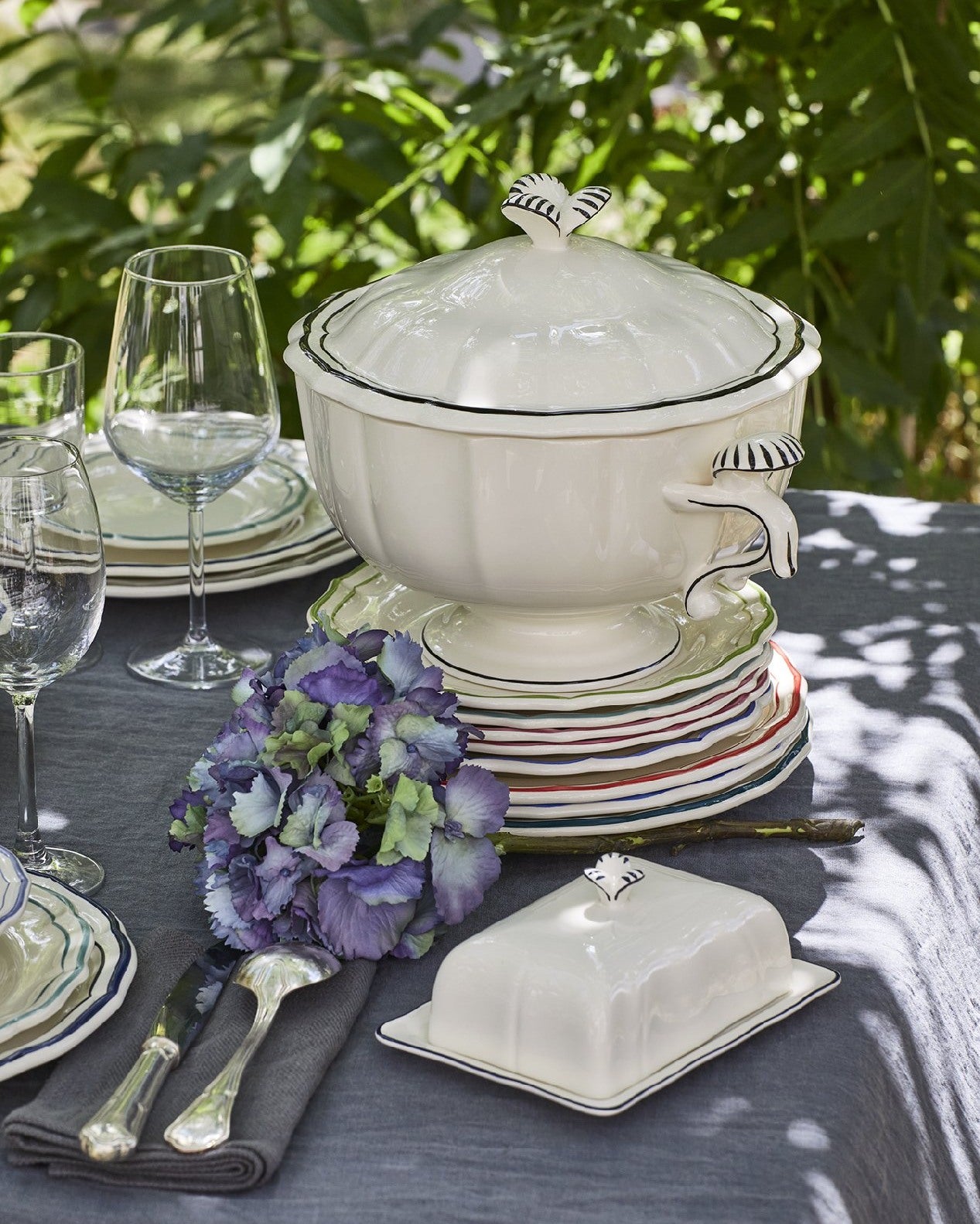 Les Filets Earthenware Soup Tureen with Hand-Painted Rim