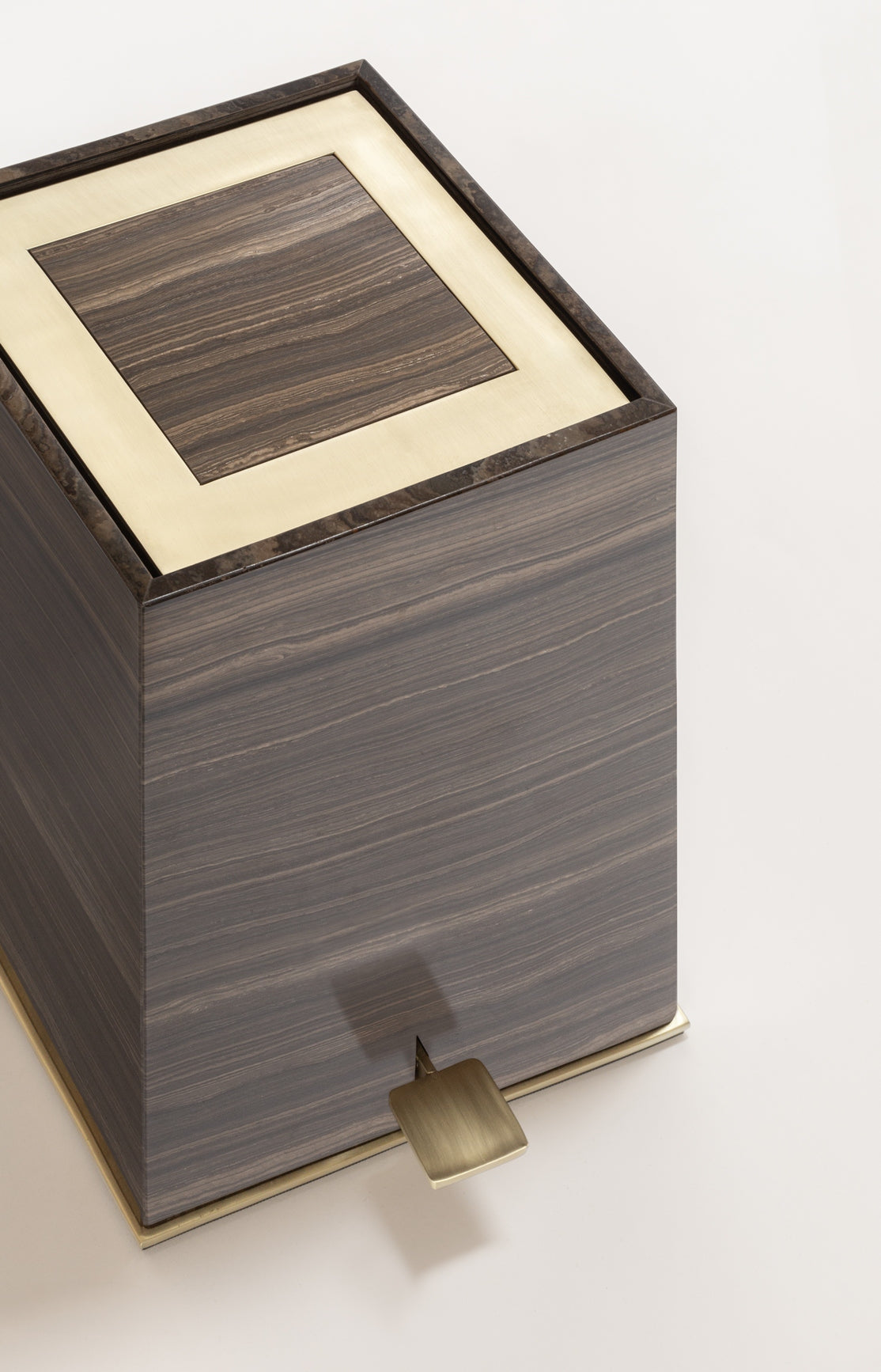 Giobagnara Positano Square Marble Pedal Bin | Brass decorative lid frame, base frame, and pedal | Available in three finishes | Metal inner container | Non-slip waterproof rubber base | Explore Luxury Home Accessories at 2Jour Concierge, #1 luxury high-end gift & lifestyle shop