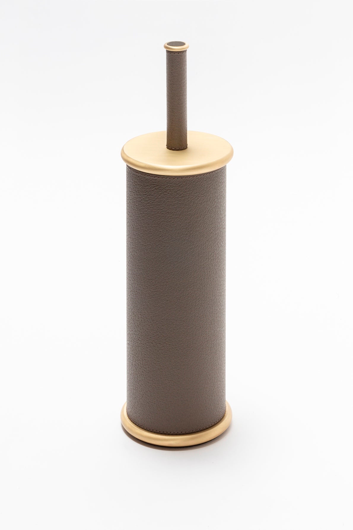 Giobagnara Ravello toilet brush | Part of the Ravello bathroom collection | Elegant, partially leather-covered metal structure with refined rounded edges | Features a non-slip waterproof rubber base for stability and durability | Available in chrome, bronze, or brass finishes | Bathroom accessories | 2Jour Concierge, your luxury lifestyle shop