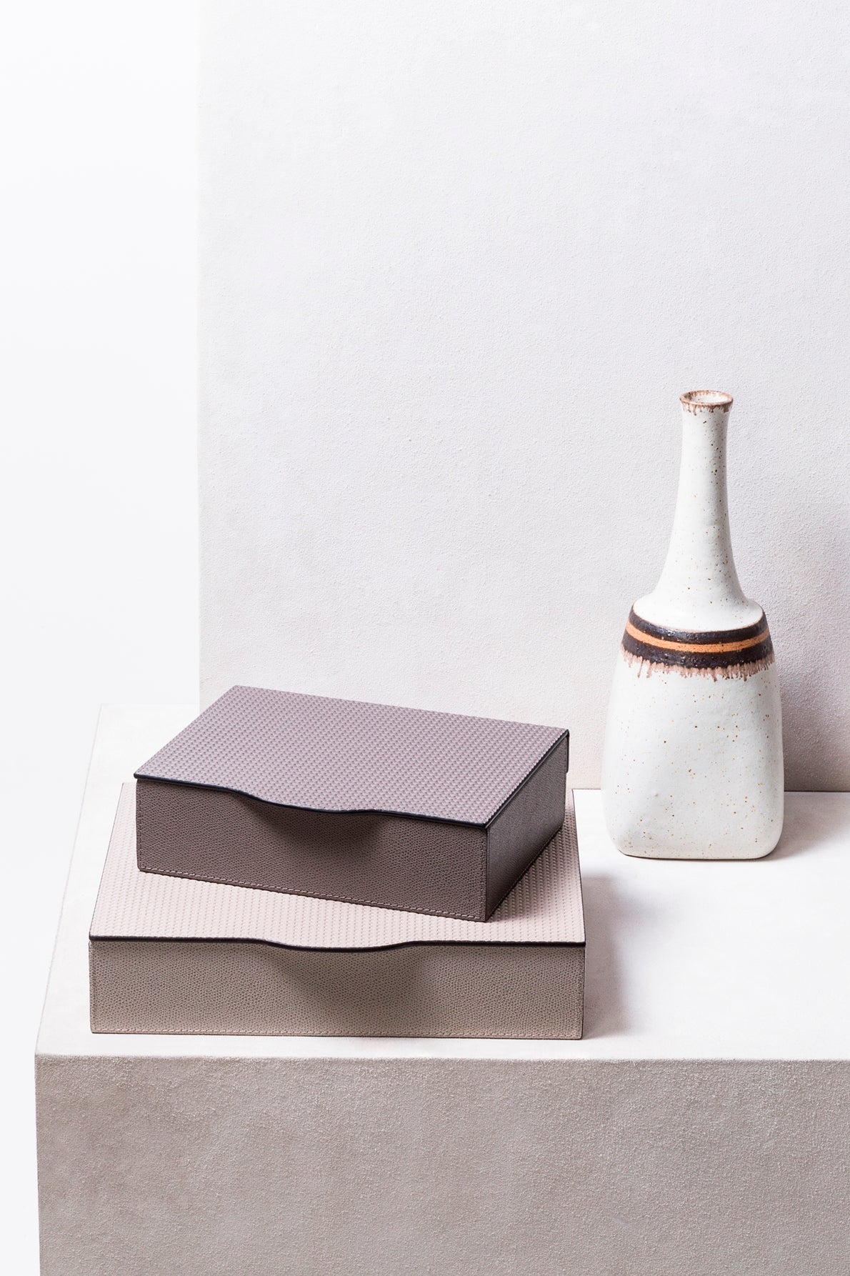 Giobagnara Luna Trinket Box | Leather-covered wood structure with hinged lid | Available in square, rectangular, and long rectangular shapes | Home Decor and Storage | 2Jour Concierge, your luxury lifestyle shop