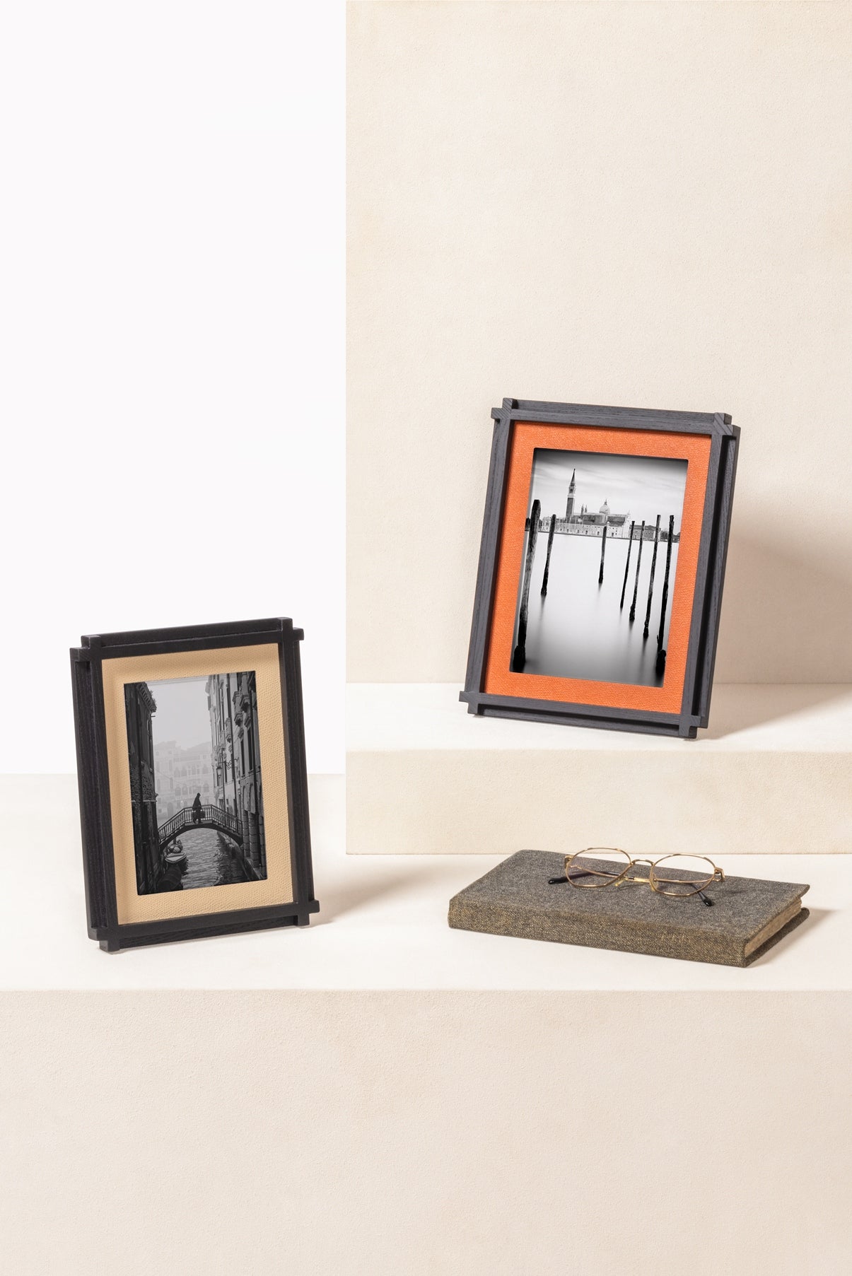 Giobagnara Structura Leather & Wood Picture Frame | Minimal design with distinctive "L" shaped corners | Combines wood and the finest Italian leather for perfect aesthetic balance | Magnetic back support allows for horizontal or vertical display | Elegant and versatile accessory | Home Decor and Accessories | 2Jour Concierge, your luxury lifestyle shop