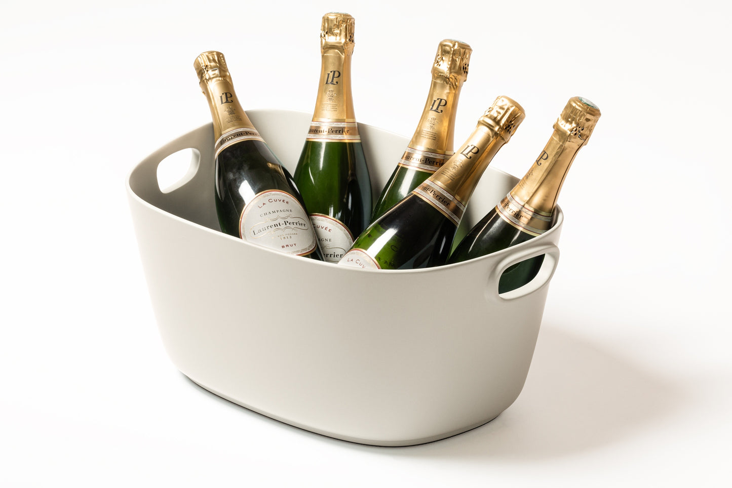 Maris Cast Aluminium Champagne Bucket | Giobagnara x Kelly Wearstler
Elegantly crafted sandblasted aluminium champagne bucket, available in various capacities to cater to your hosting needs. Perfect for a refined and modern entertaining experience. | Barware | 2Jour Concierge, your luxury lifestyle shop