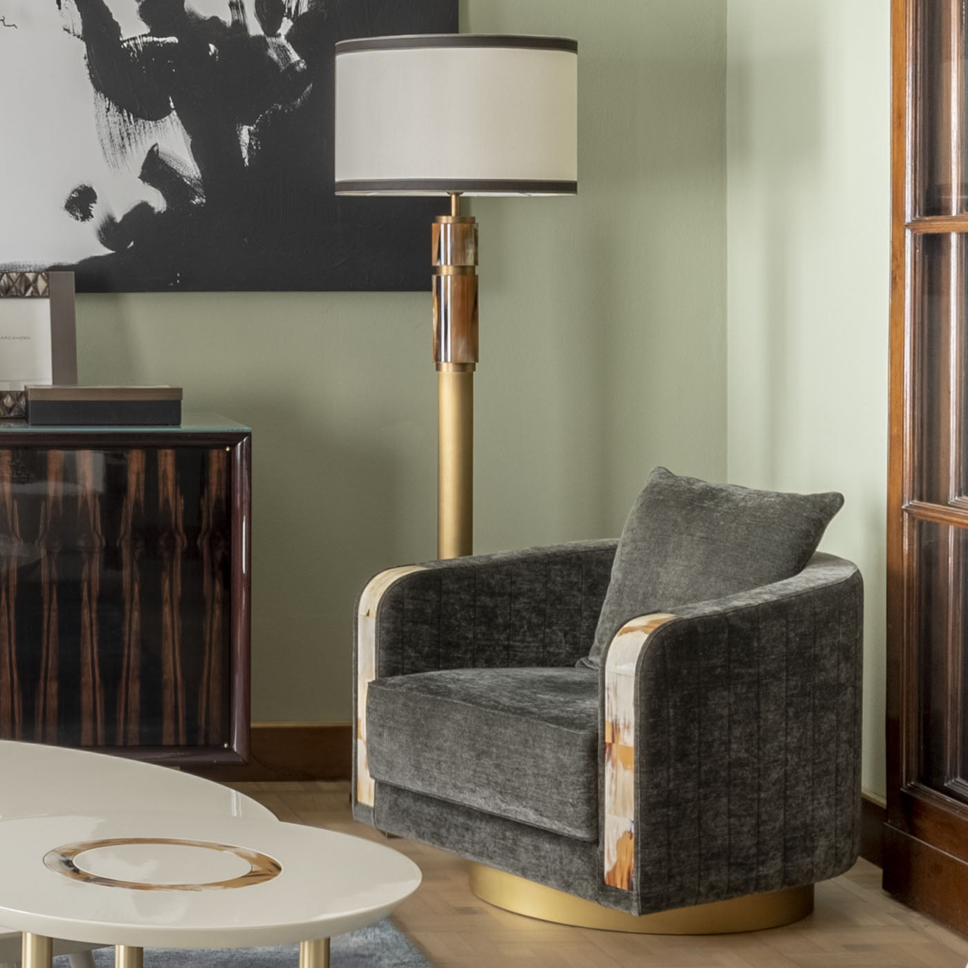 Arcahorn Babel Floor Lamp | Horn and Satin Brass | Ivory Shantung Lampshade with Dark Brown Tosca Leather Trim | Ideal for Yacht Decor | Discover Luxury Lighting at 2Jour Concierge, #1 luxury high-end gift & lifestyle shop