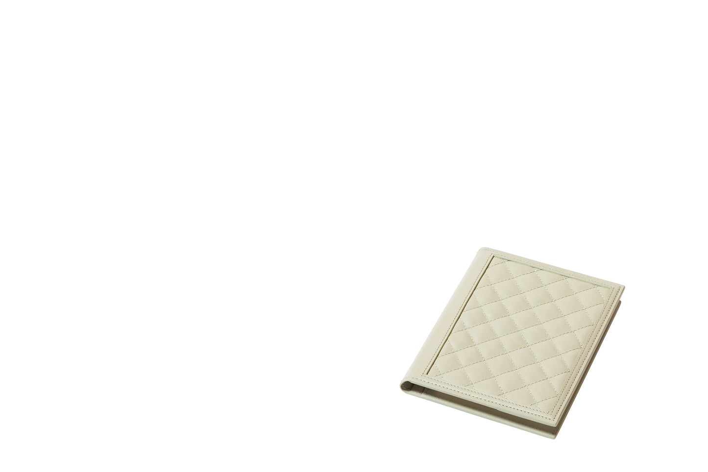 Rivière Diamonds Notepad Holder | Leather notepad holder featuring a padded quilted diamonds pattern with a side pencil holder and pen | Includes a notepad made of 70 ivory paper sheets | Available in small (A6), medium (A5), and large (A4) sizes | Office Accessories | 2Jour Concierge, your luxury lifestyle shop
