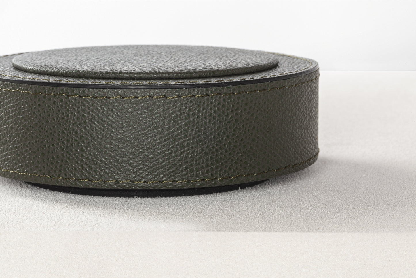 Giobagnara Nicky Fast Wireless Charger | 2Jour Concierge, #1 luxury high-end gift & lifestyle shop