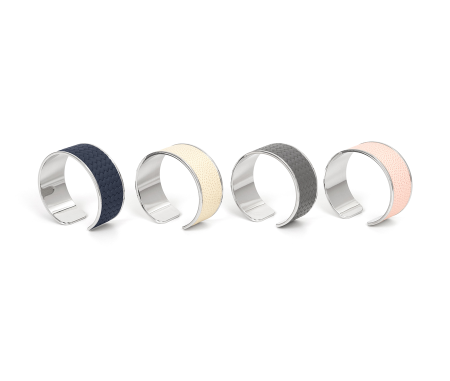 Half Metal Napkin Ring: Chrome Finish with Leather Insert