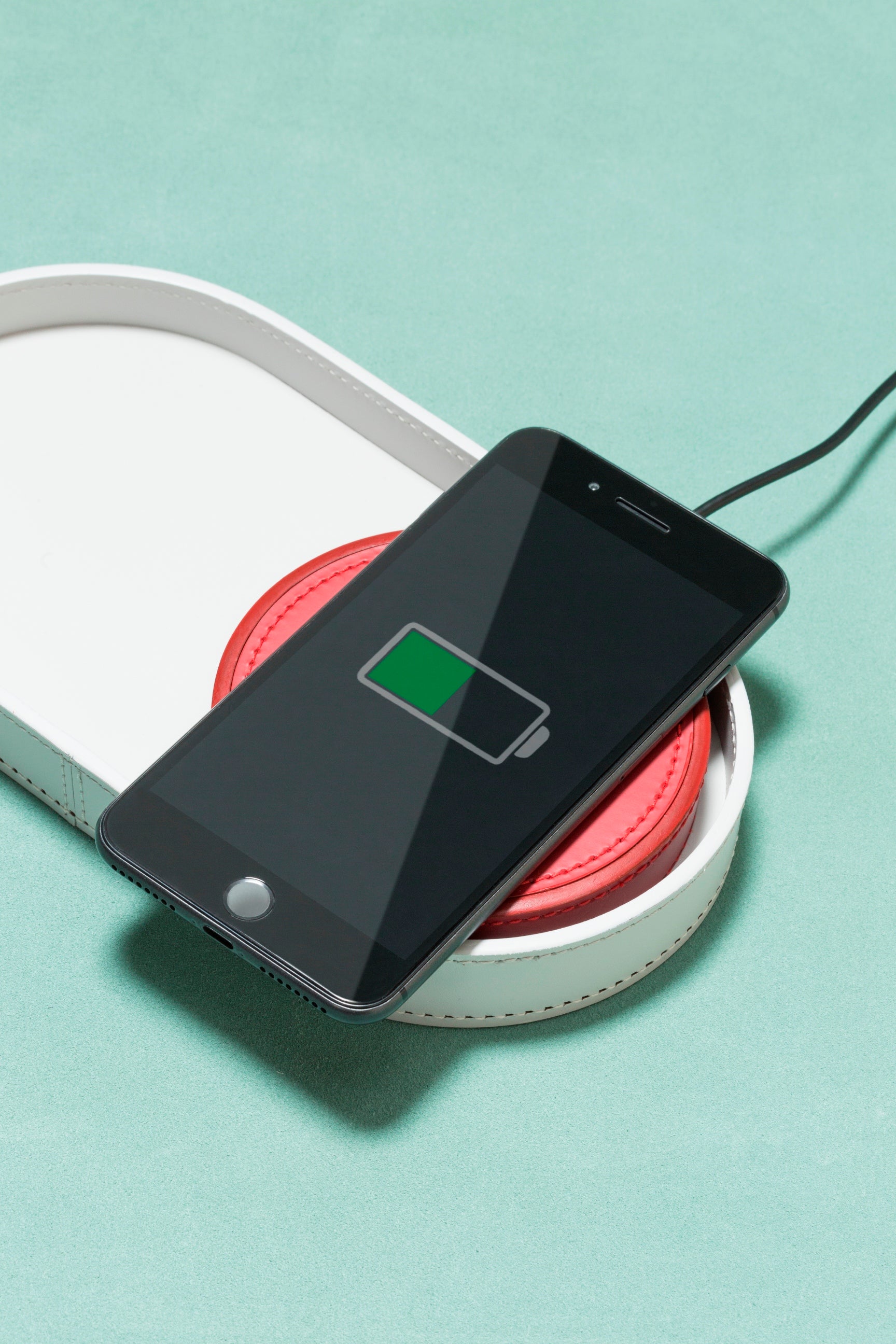 RUDI Ampère Regenerated LeatherCovered Fast Wireless Charger (Qi