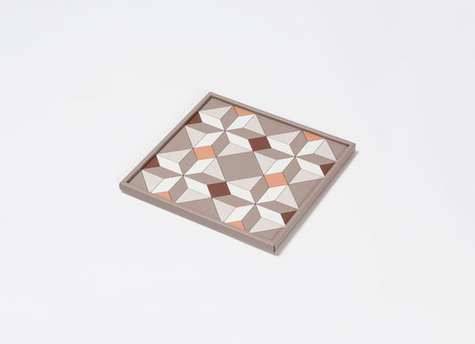 San Marco Tray N.3 by Giobagnara | Leather-covered wood structure with a geometric illusory texture inspired by the floor of a hall in the Correr Museum in Venice | San Marco Collection | Combines historic legacy with modernity, celebrating Venice's artistic and cultural heritage | Home Decor and Serveware | 2Jour Concierge, your luxury lifestyle shop