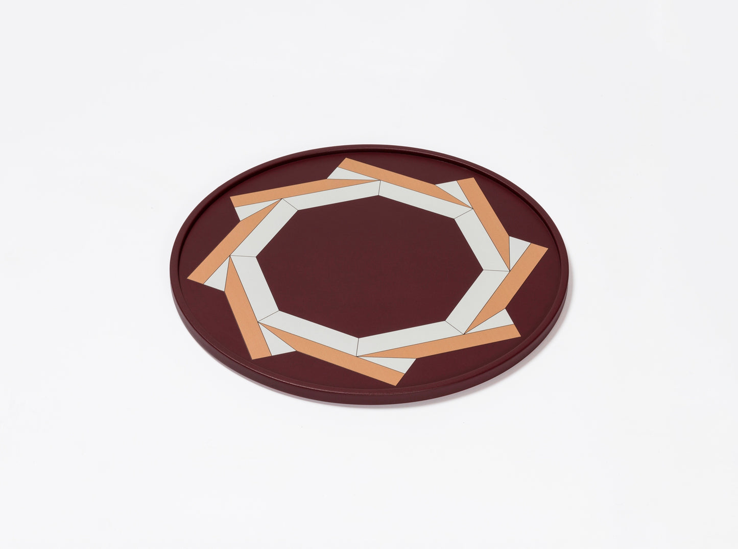San Marco Round Tray N.1 by Giobagnara | Leather-covered wood structure with decoration inspired by a detail of the floor of the Basilica di San Marco | San Marco Collection | Combines historic legacy with modernity, celebrating Venice's artistic and cultural heritage | Home Decor and Serveware | 2Jour Concierge, your luxury lifestyle shop