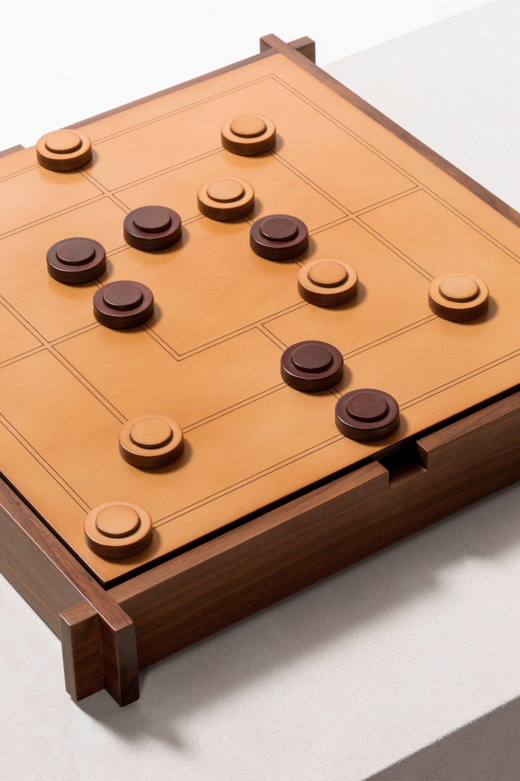 Giobagnara Structura Triple Game Box (Chess, Draughts, Muehle) | Luxury Board Games, Family Games, Classic Games & Gift Games | 2Jour Concierge, #1 luxury high-end gift & lifestyle shop