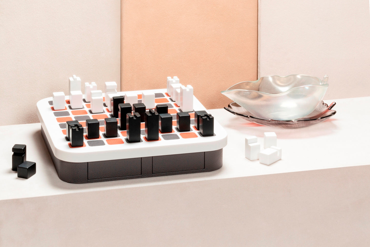 Giobagnara Delos Corian® Chess Set | 2Jour Concierge, #1 luxury high-end gift & lifestyle shop