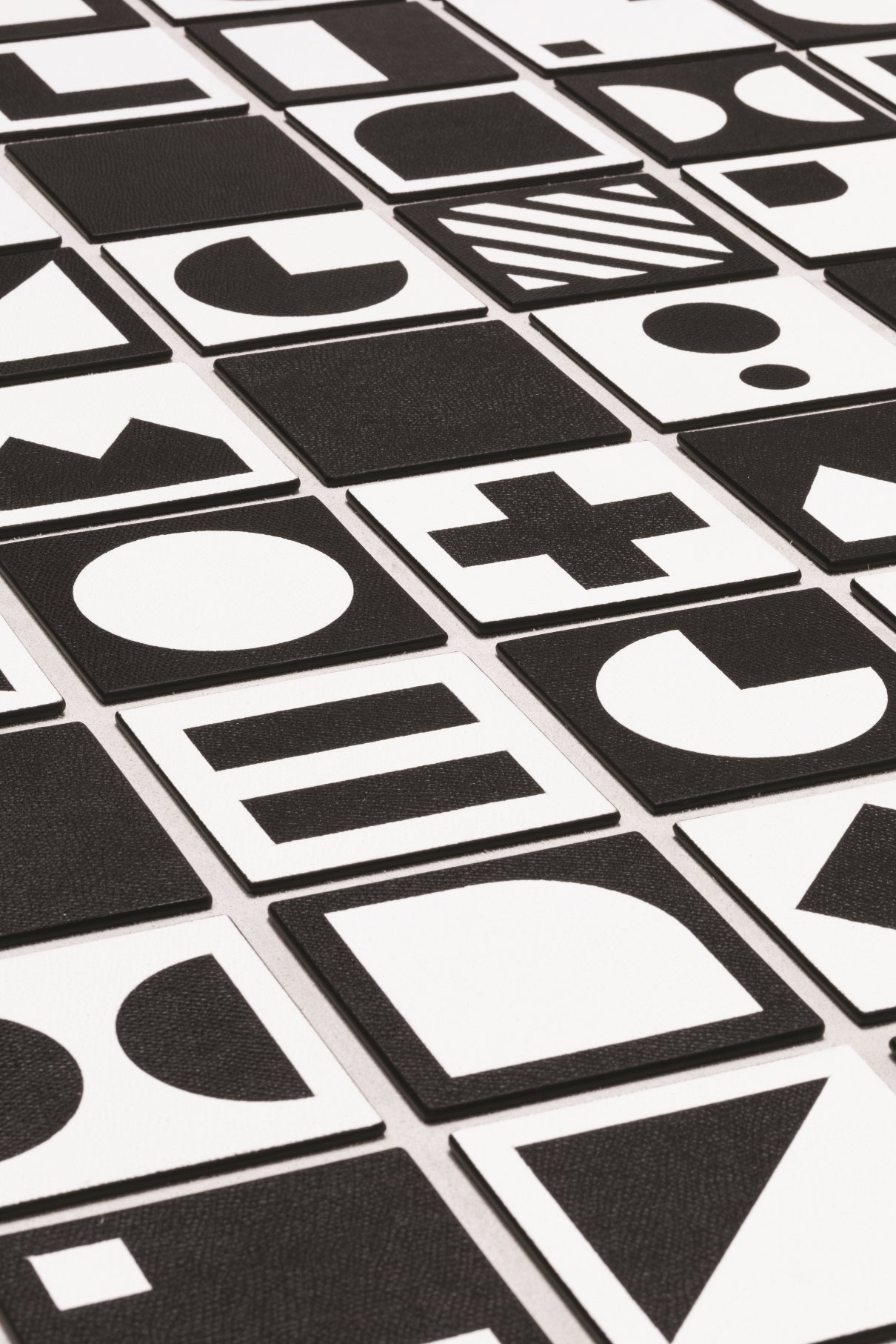 Giobagnara x Stephane Parmentier Memory Card Game | Board Games, Family Games, Classic Games & Luxury Gift Games | 2Jour Concierge, #1 luxury high-end gift & lifestyle shop