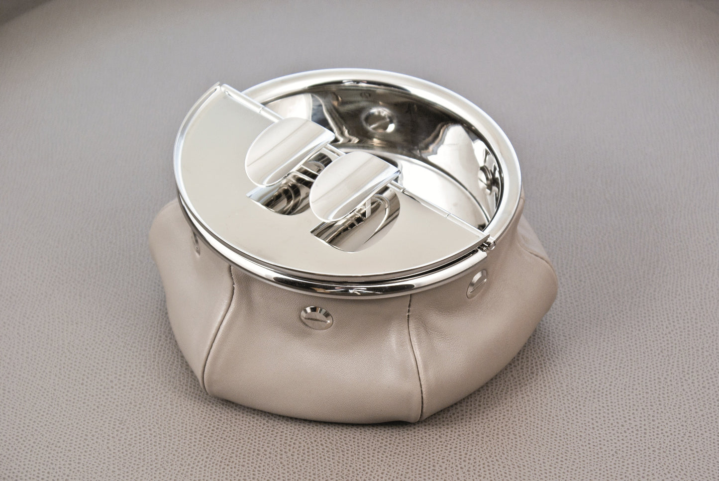 Giobagnara Laurence Bean Bag Ashtray | 2Jour Concierge, #1 luxury high-end gift & lifestyle shop
