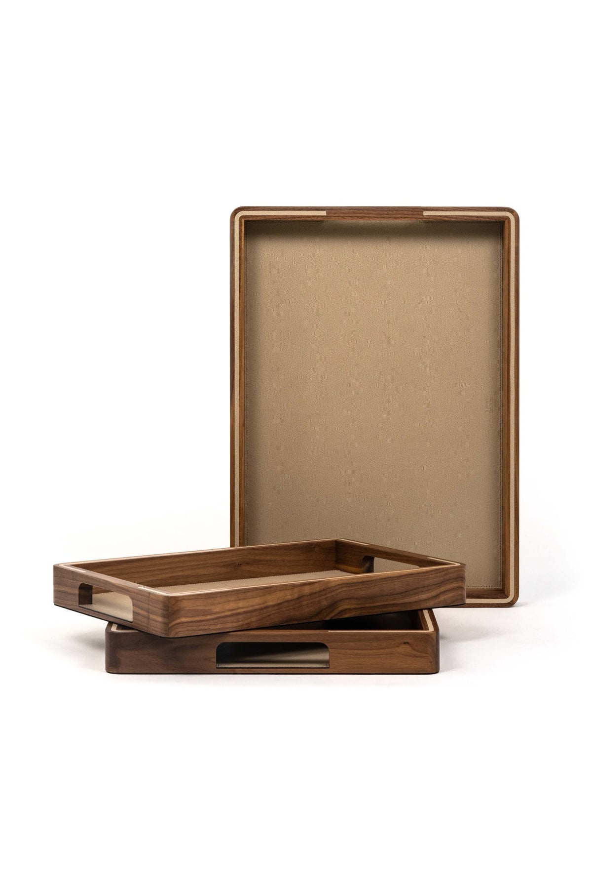Pinetti | Adamante Tray: walnut wood tray with leather top and inlay, three sizes | Trays | 2Jour Concierge, your luxury lifestyle shop | Pinetti Adamante tray, walnut leather tray, luxury wooden tray, Italian designer tray