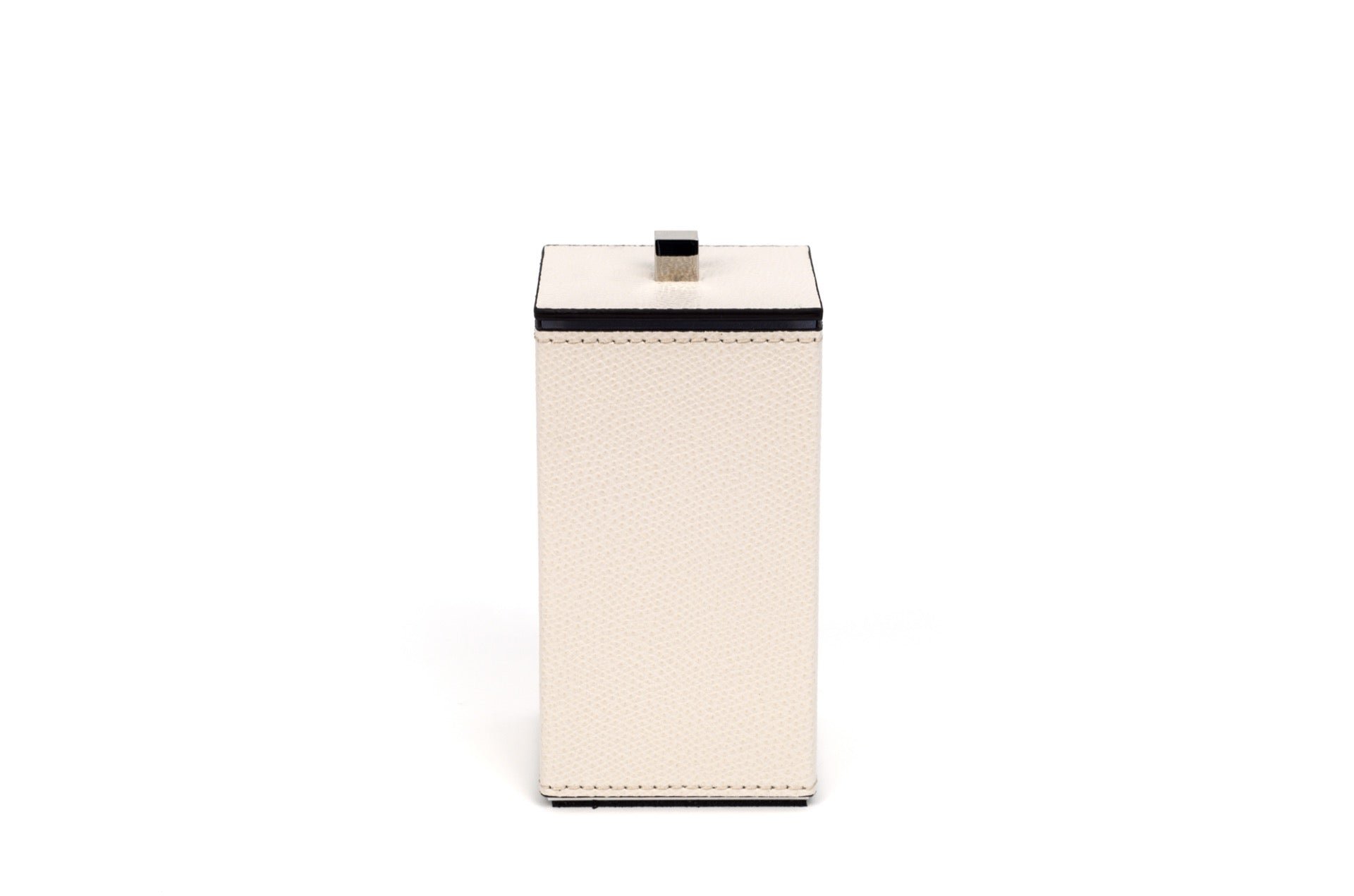Pinetti | Poseidon Leather-Covered Box with Lid: Leather box with lid in square and round formats, chrome or shiny gold | Bathroom | 2Jour Concierge, your luxury lifestyle shop | luxury bathroom box, leather box with lid, Pinetti bathroom set, Poseidon collection, Italian luxury bathroom, designer vanity box, chrome gold bathroom accessories, premium bathroom organiser