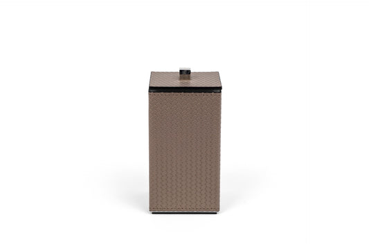 Pinetti | Poseidon Leather-Covered Box with Lid: Leather box with lid in square and round formats, chrome or shiny gold | Bathroom | 2Jour Concierge, your luxury lifestyle shop | luxury bathroom box, leather box with lid, Pinetti bathroom set, Poseidon collection, Italian luxury bathroom, designer vanity box, chrome gold bathroom accessories, premium bathroom organiser