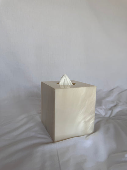 Bea Resin Tissue Box, Square