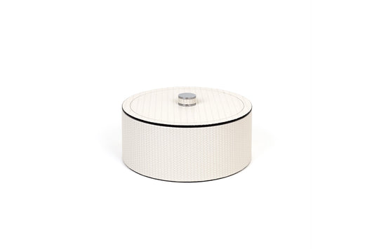 Pinetti | Lucy Box: round leather box with lid and metal handle | Living Room | 2Jour Concierge, your
luxury lifestyle shop | round leather box, leather jewellery box, Pinetti Lucy, Italian home accessories