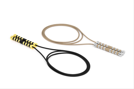 Pinetti Jumping Rope | Leather & Metal Handles: Calf leather rope with aluminum handles in chrome or shiny gold finish, adjustable up to 3 m | Wellness / Fitness Accessories | 2Jour Concierge, your luxury lifestyle shop | refined lifestyle, elegant fitness, luxury gym décor, boutique hotels, wellness interiors, yacht décor, office décor, hospitality décor