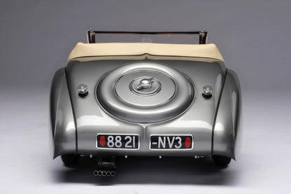 Bugatti Type 57sc Gangloff Cabriolet 1:8 Model Car